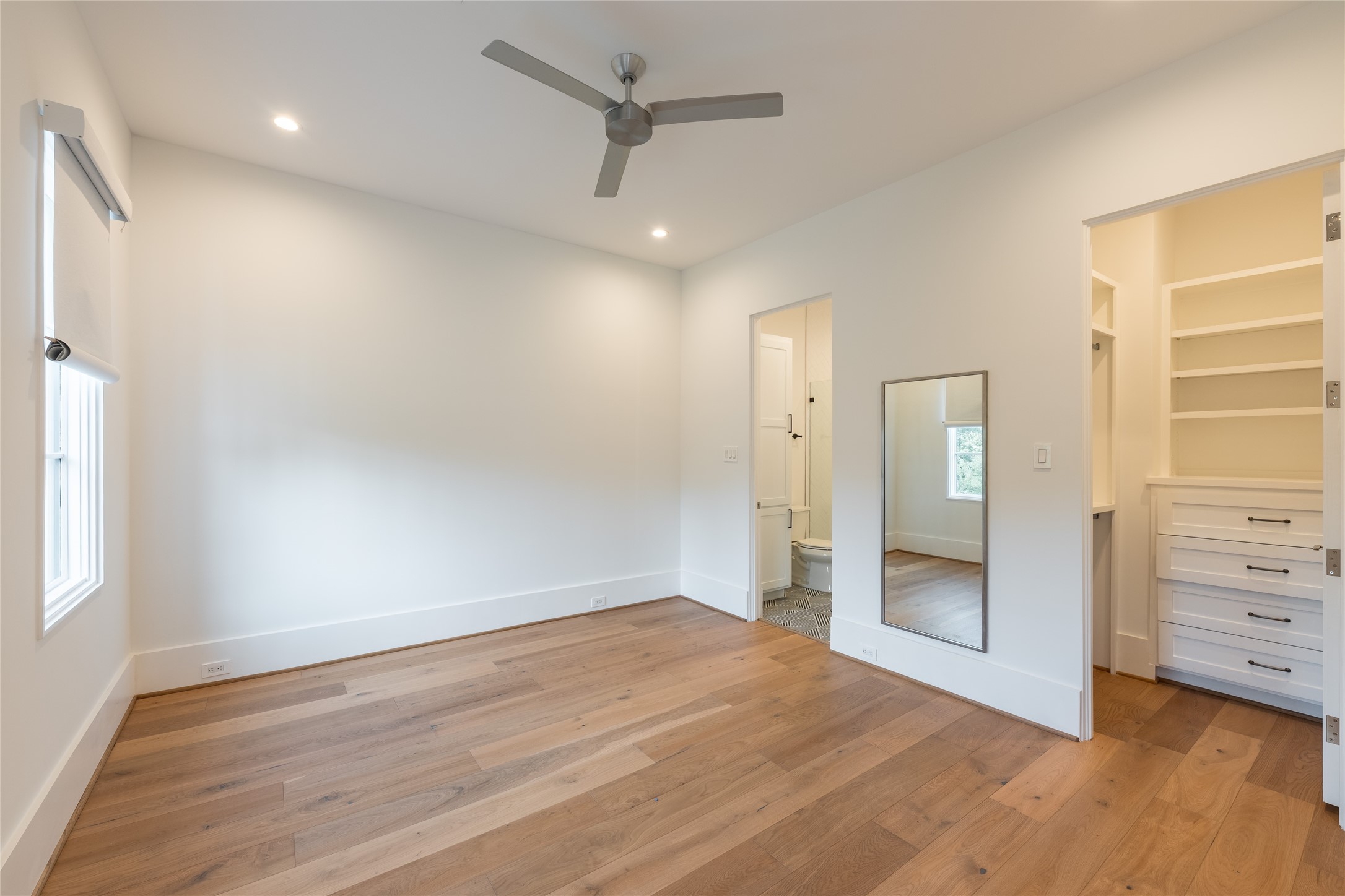 2817 Albans Road Property Photo 32