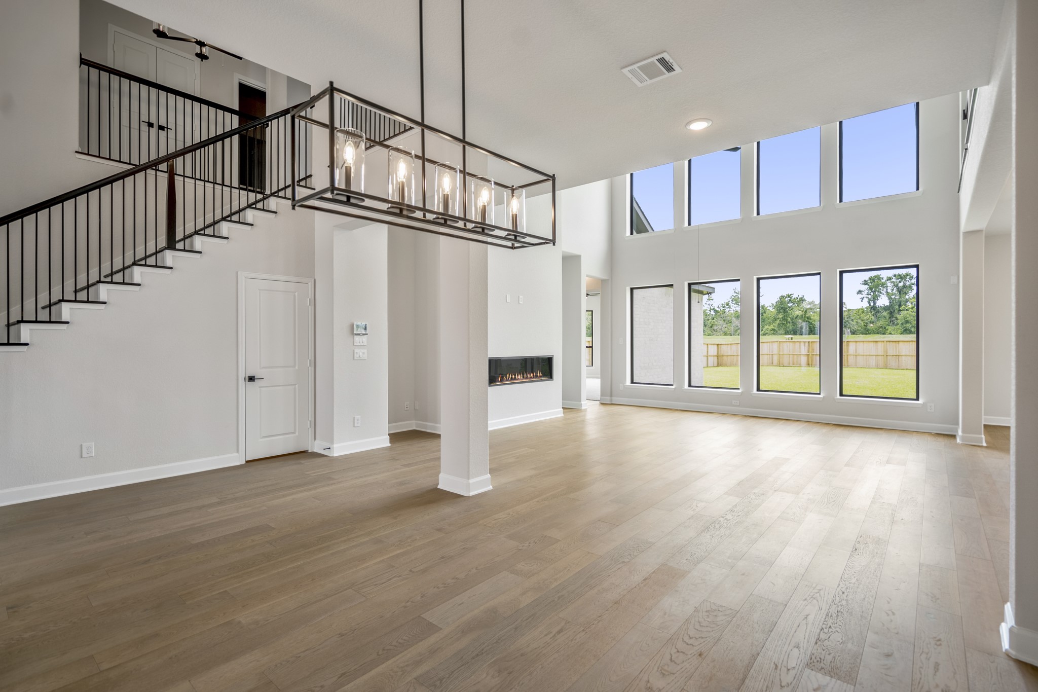 9618 Leafgate Court Property Photo 11