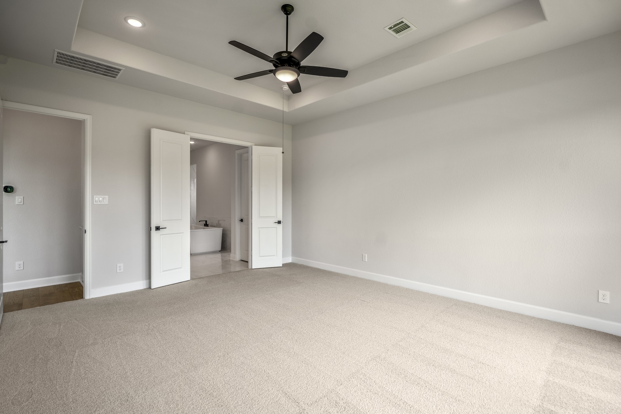 9618 Leafgate Court Property Photo 23