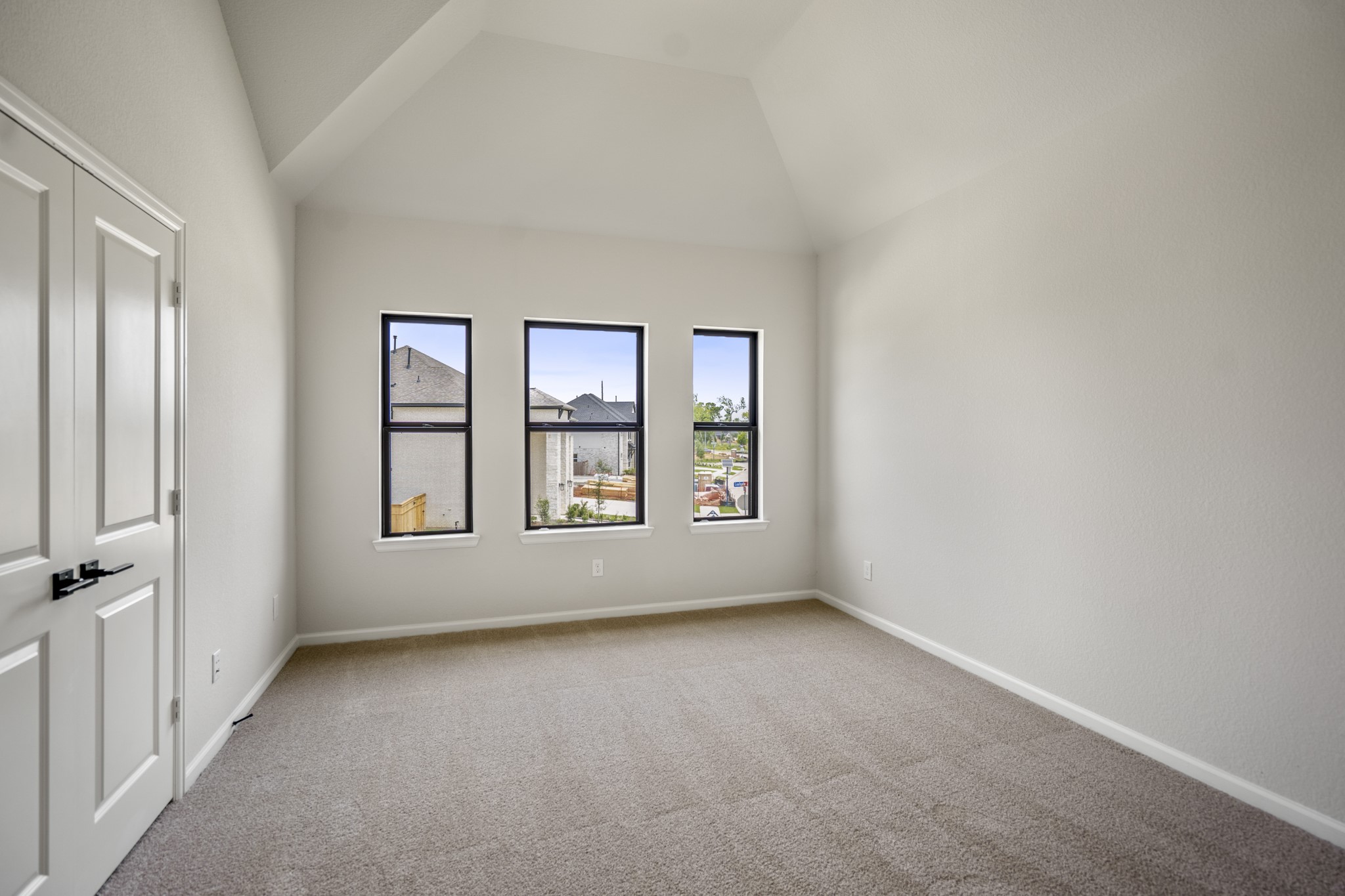 9618 Leafgate Court Property Photo 32