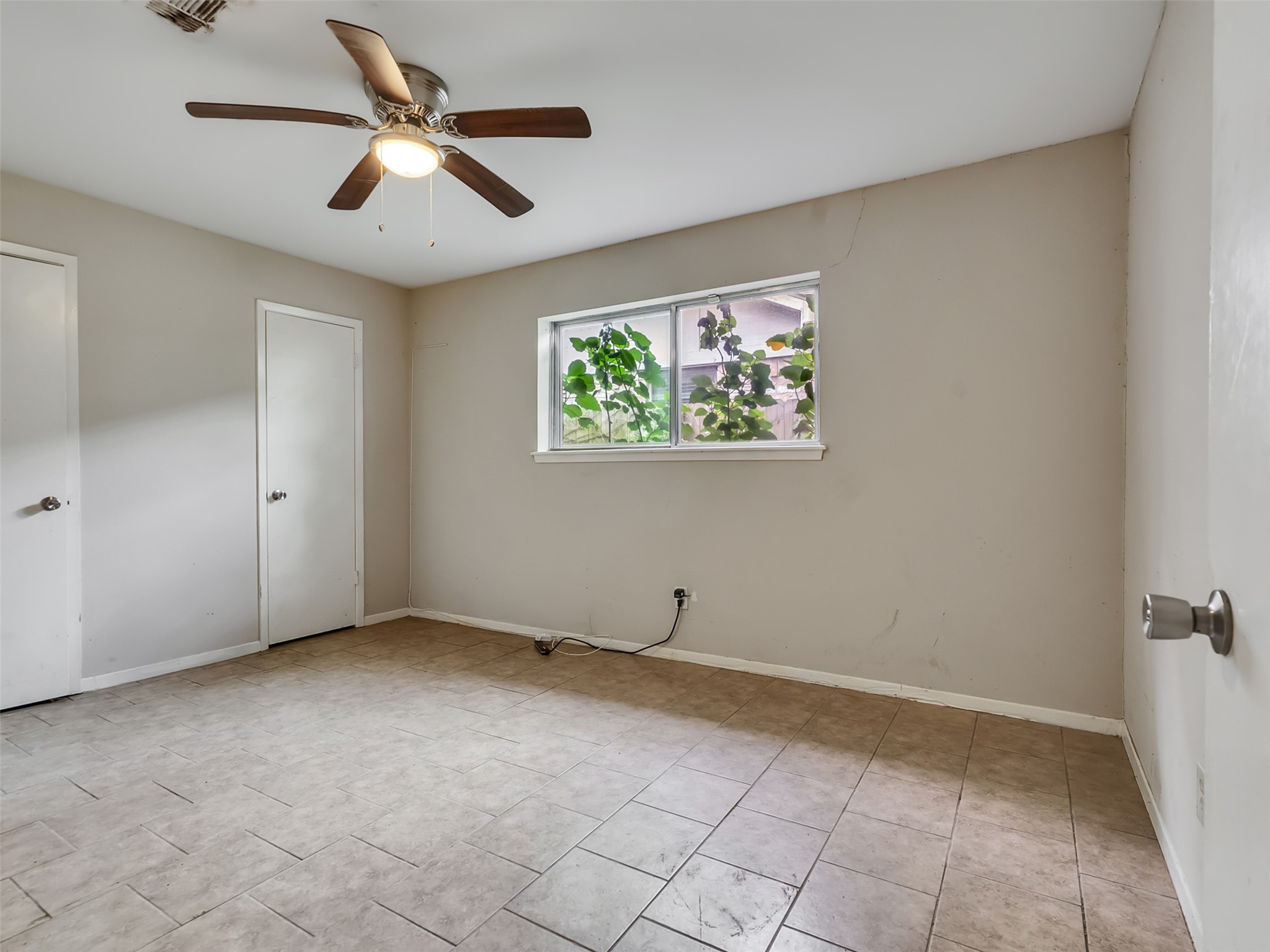 2314 Summer Spring Drive Property Photo 32