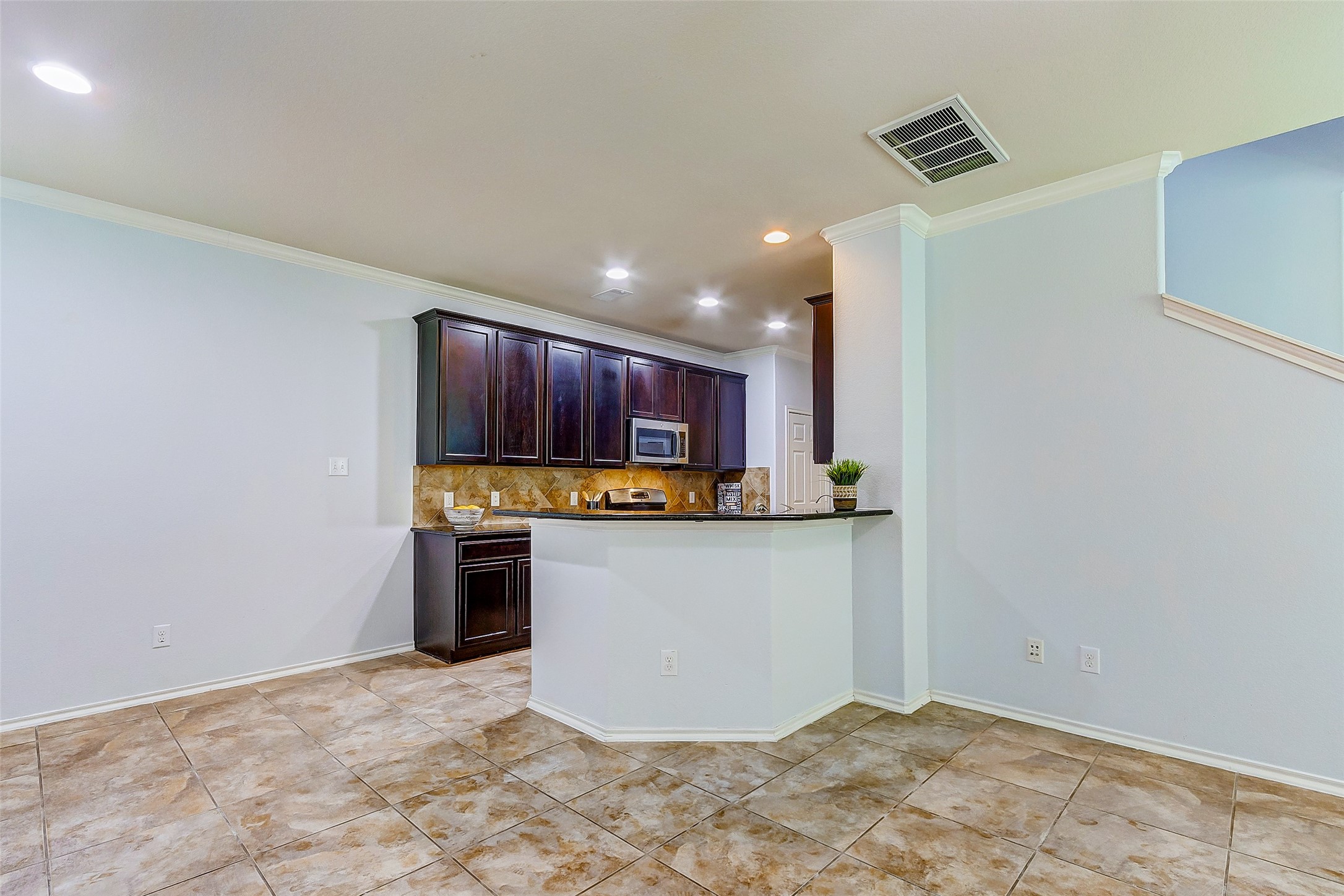 6451 Calgary Woods Lane Property Photo 17