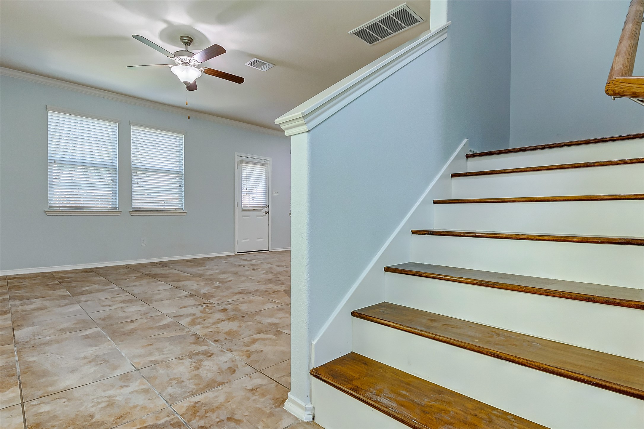 6451 Calgary Woods Lane Property Photo 25