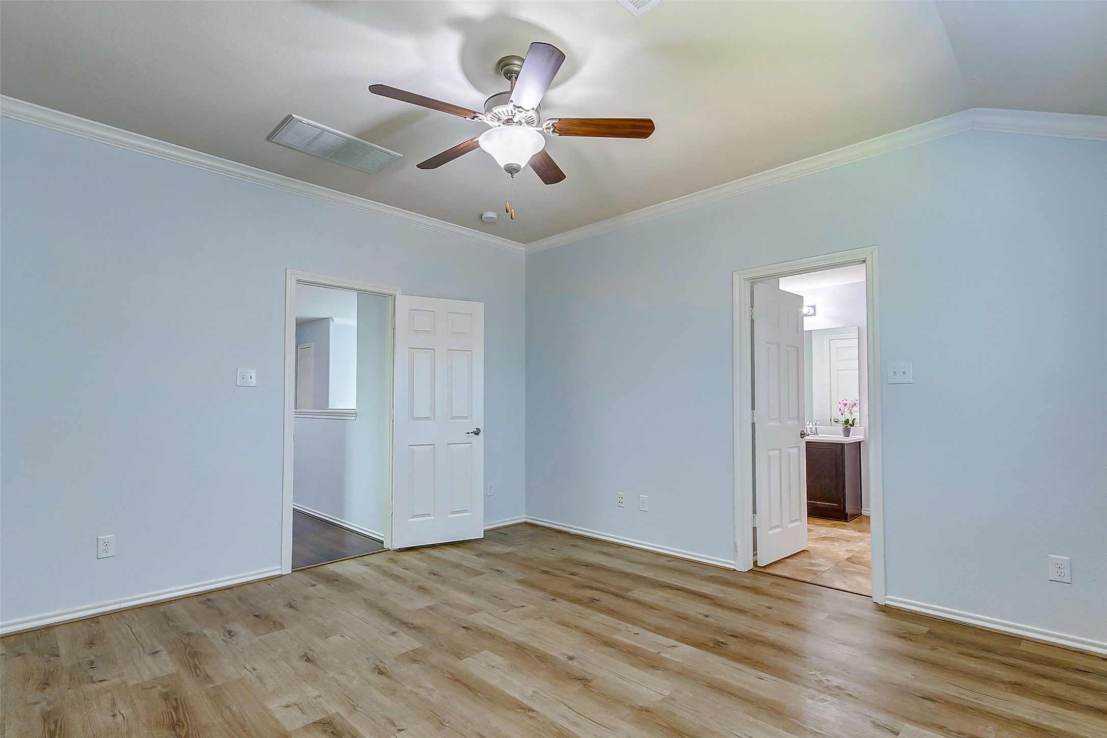 6451 Calgary Woods Lane Property Photo 39