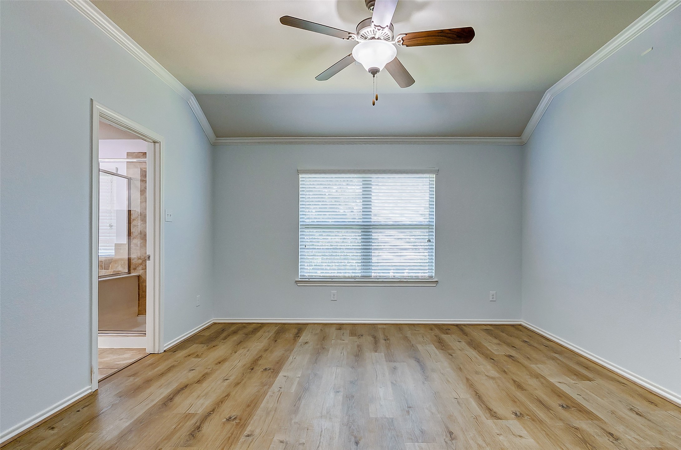 6451 Calgary Woods Lane Property Photo 40