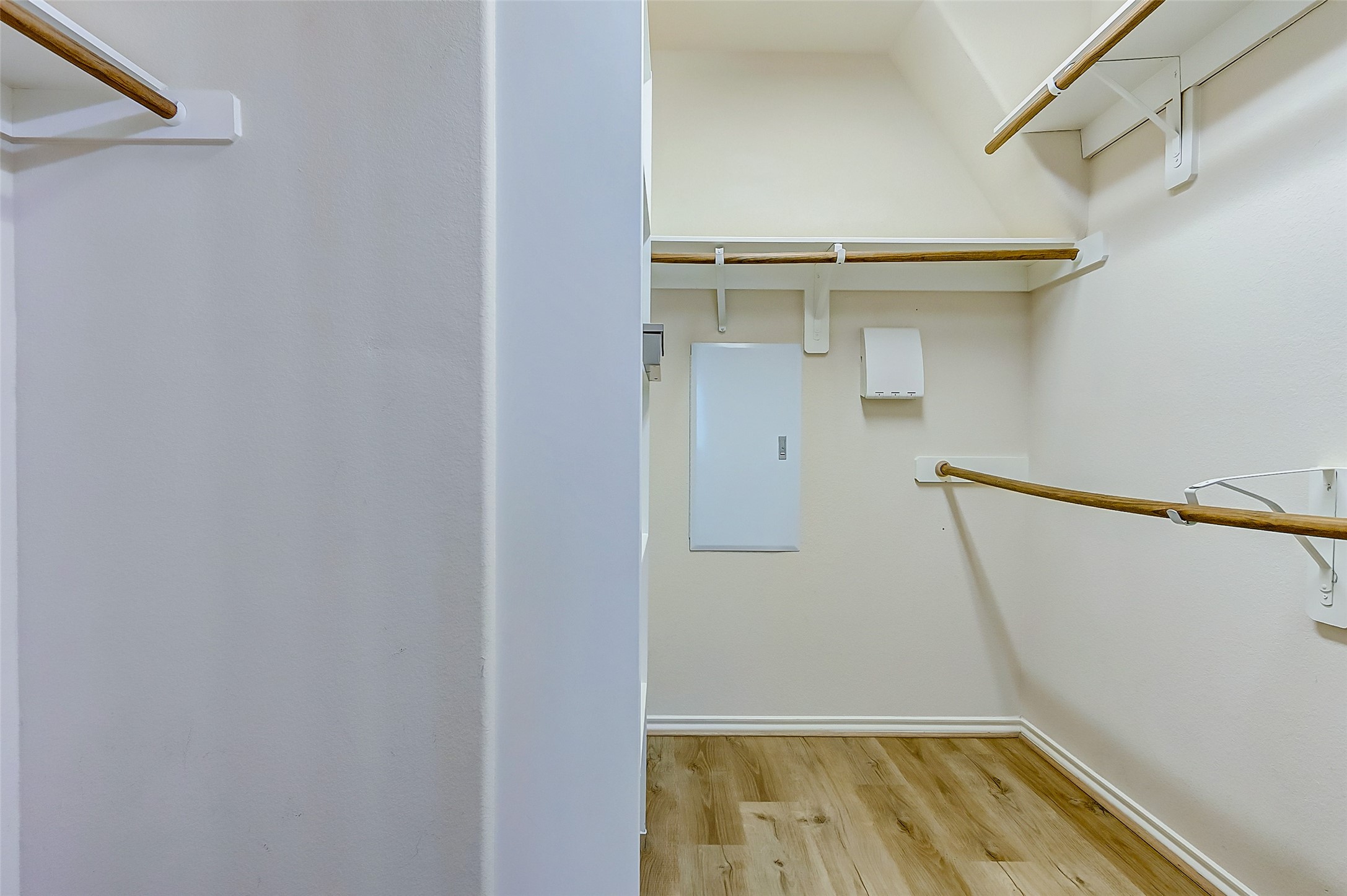 6451 Calgary Woods Lane Property Photo 46