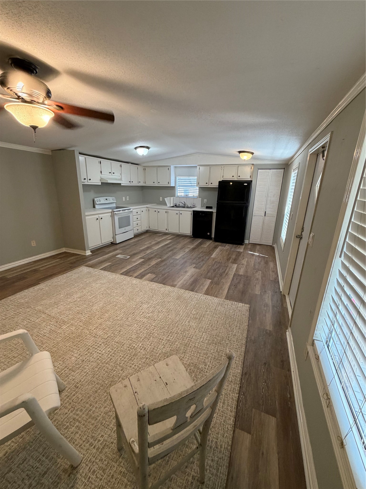 9651 Warm Spring Property Photo 6