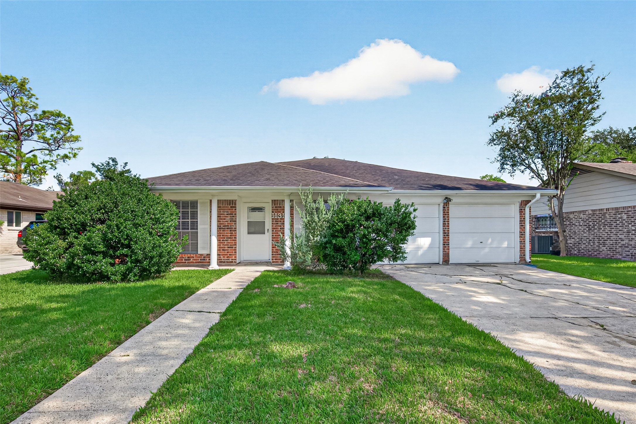 11310 Hendon Lane Property Photo 2