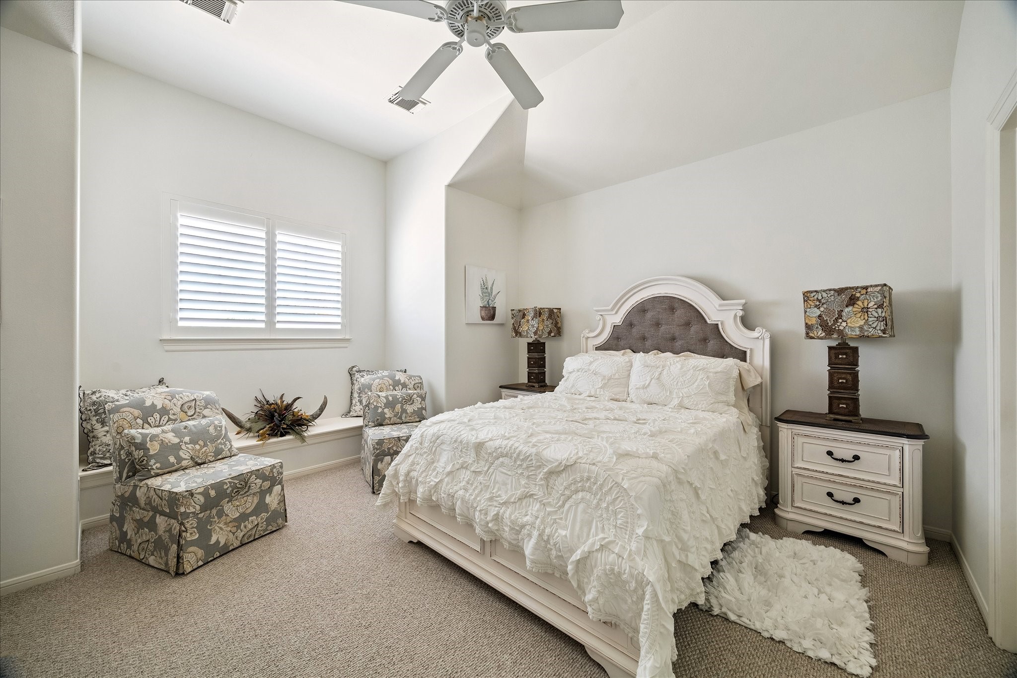 2727 Tudor Manor Property Photo 17