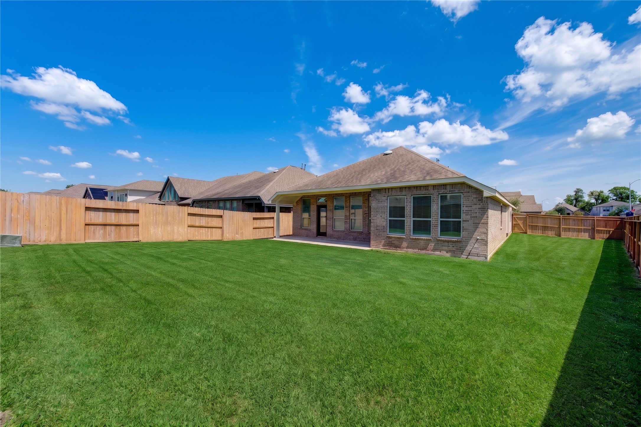 8803 Oak Springs Drive Property Photo 32