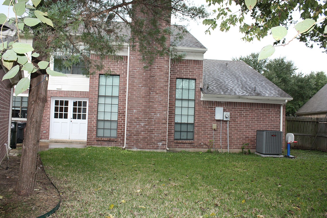 2319 Mill Creek Drive Property Photo 3