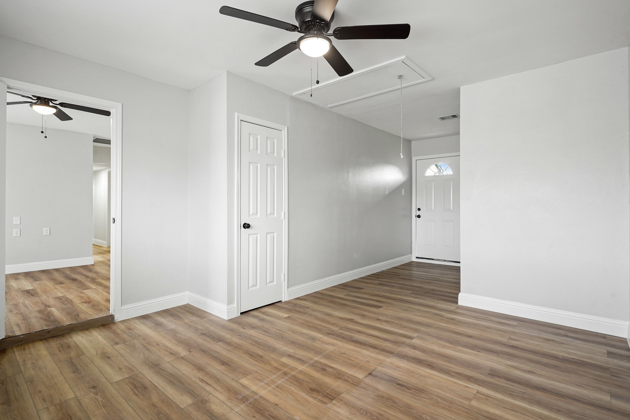 9231 Cobbleshire Drive Property Photo 4
