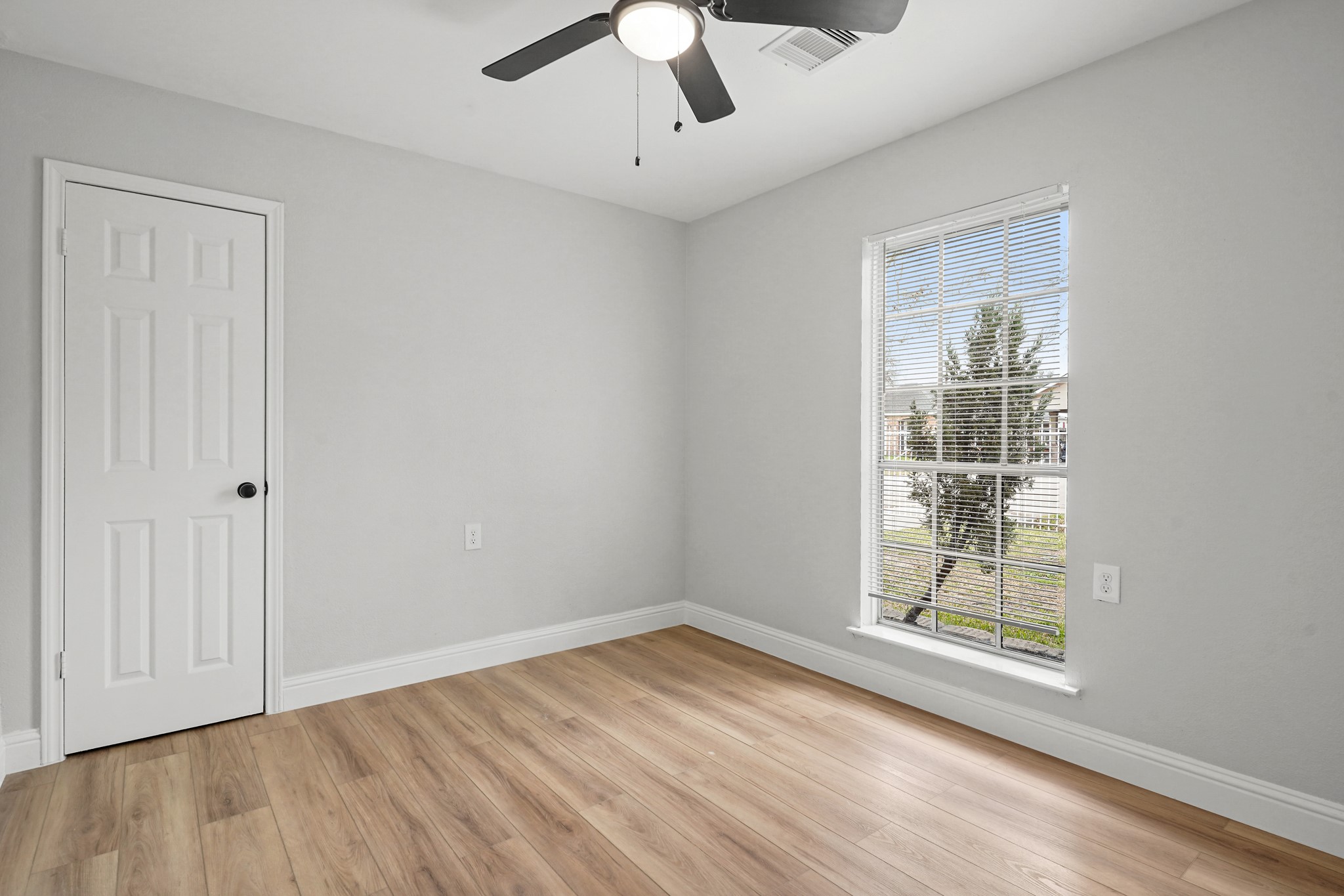 9231 Cobbleshire Drive Property Photo 13