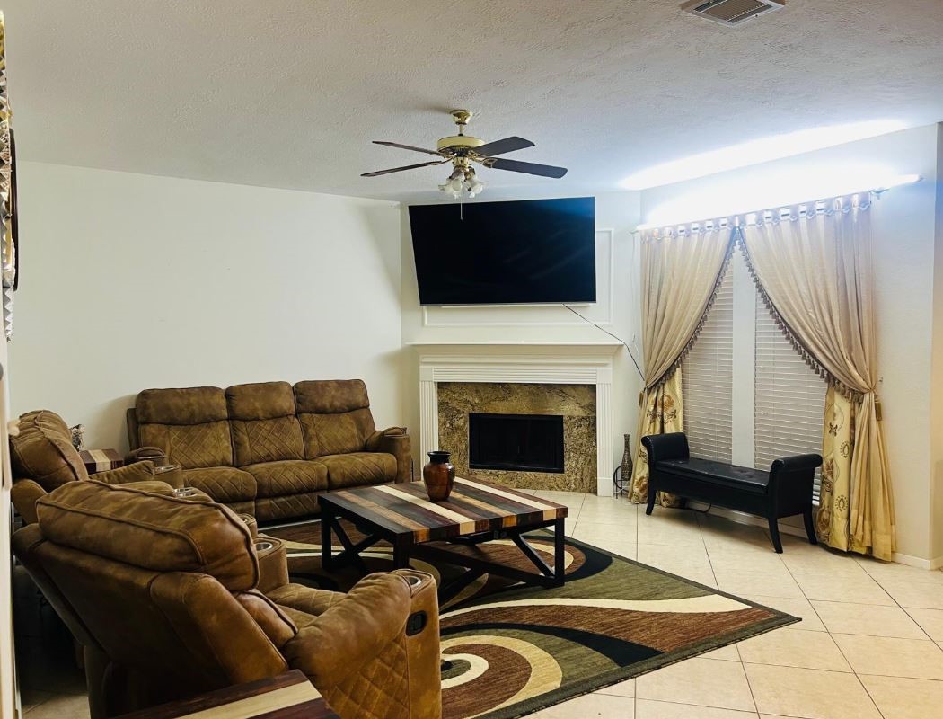 110 Chandler Court Property Photo 4