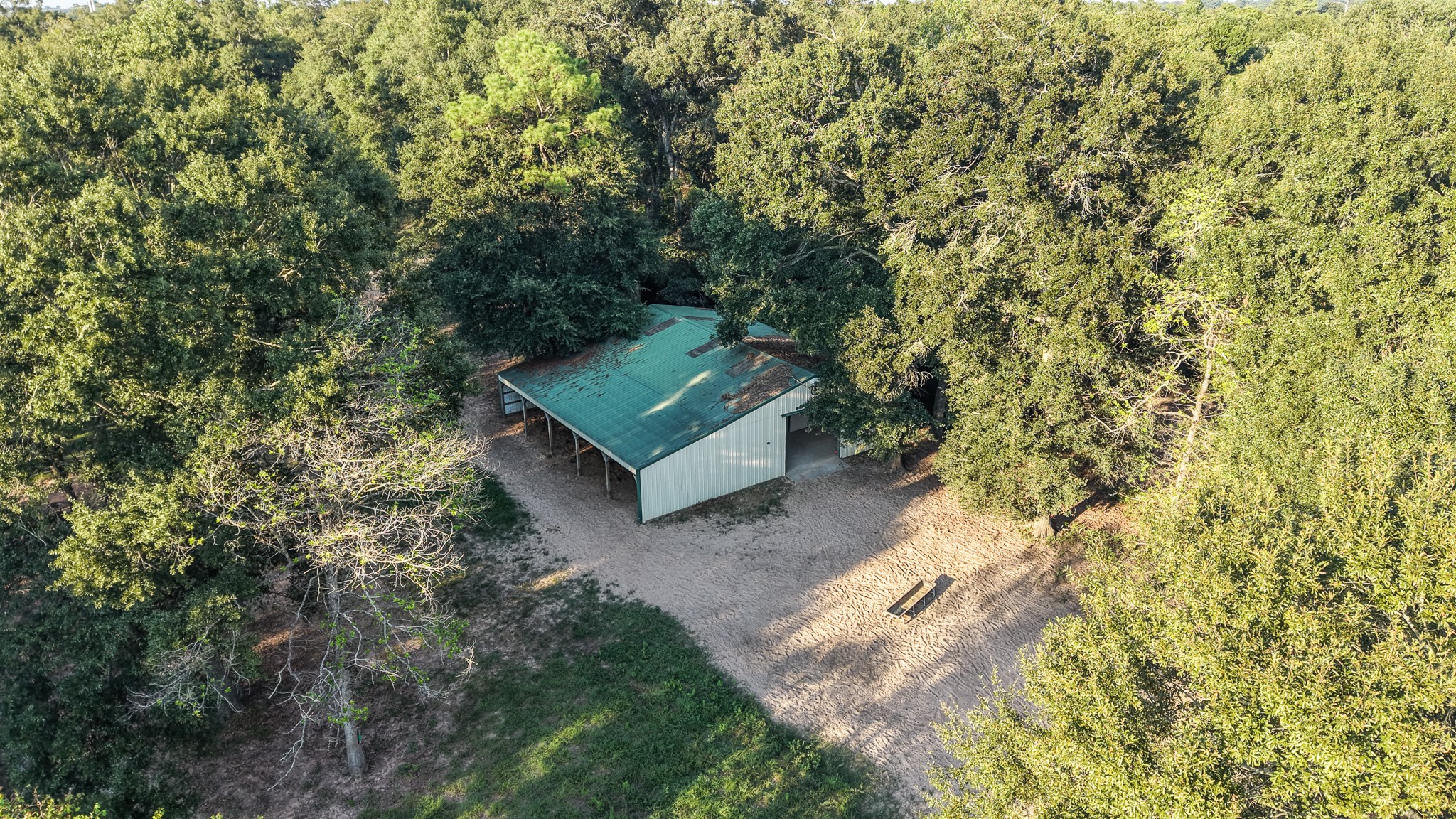 26925 E River Road Property Photo 27