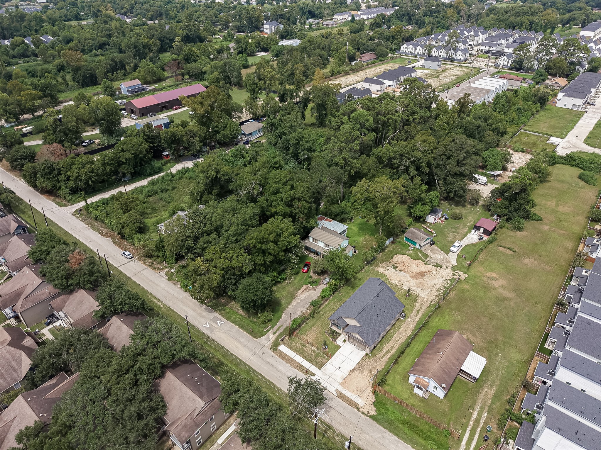 1122 Paul Quinn Street Property Photo 3