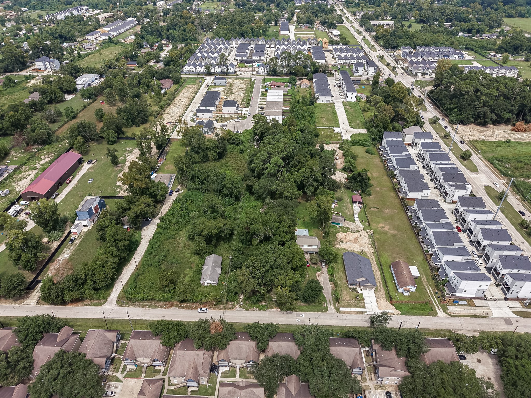 1122 Paul Quinn Street Property Photo 5