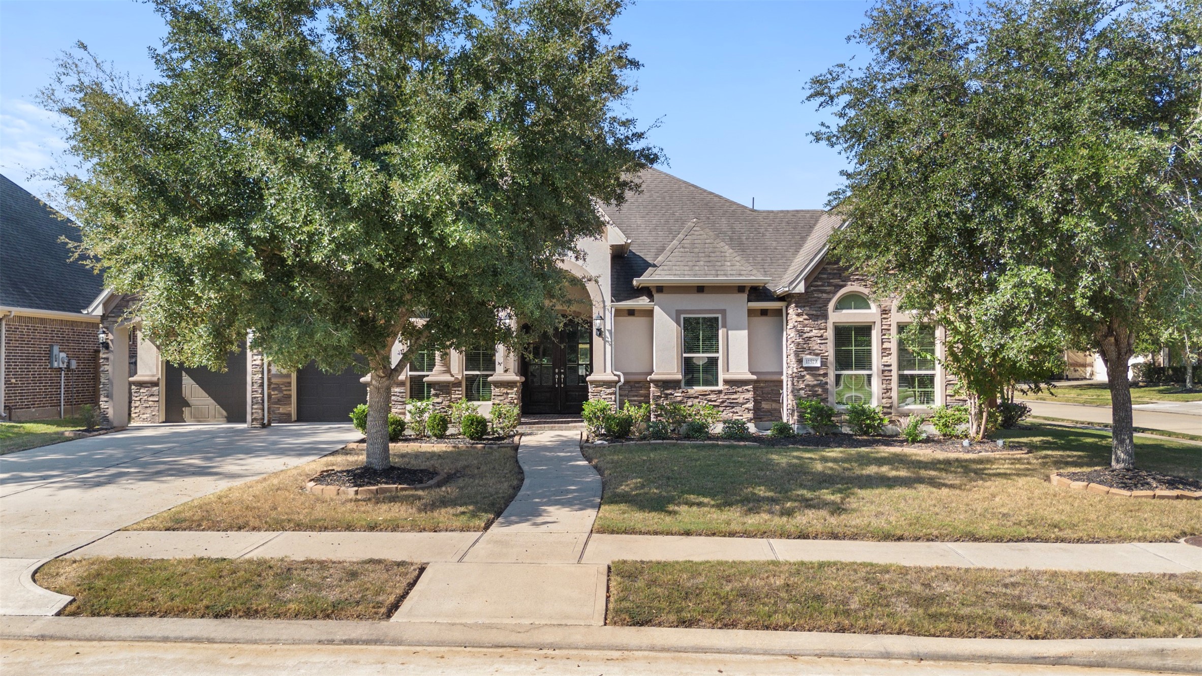 11519 Domina Street Property Photo 2