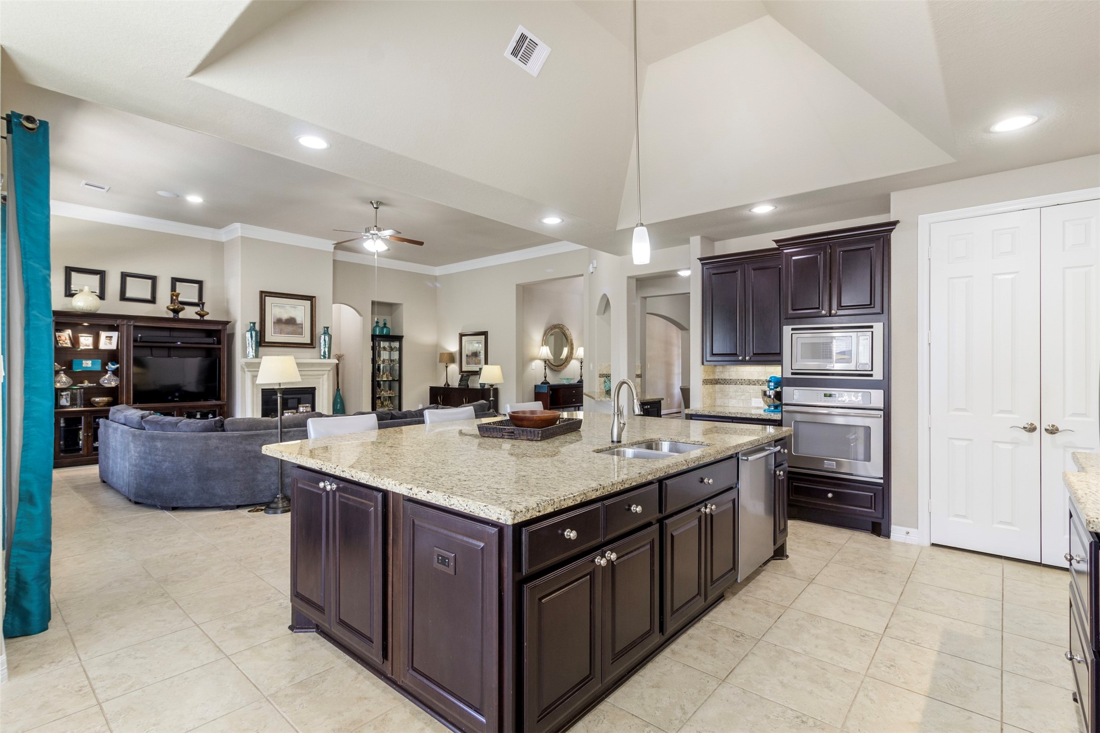 11519 Domina Street Property Photo 17