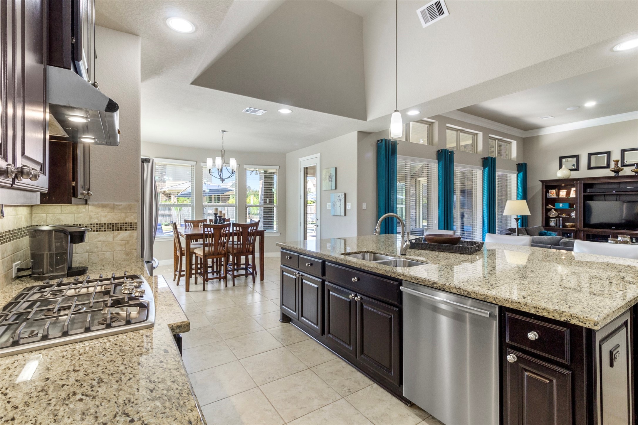 11519 Domina Street Property Photo 19