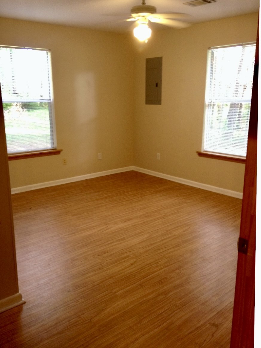 470 County Road 2212 Property Photo 10