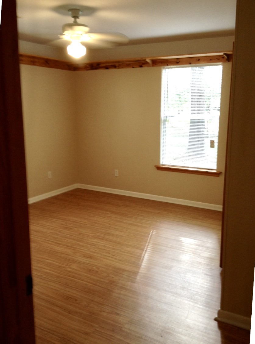 470 County Road 2212 Property Photo 11
