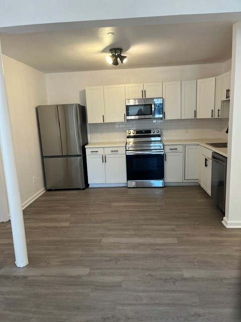 1516 Avenue K C Property Photo 6