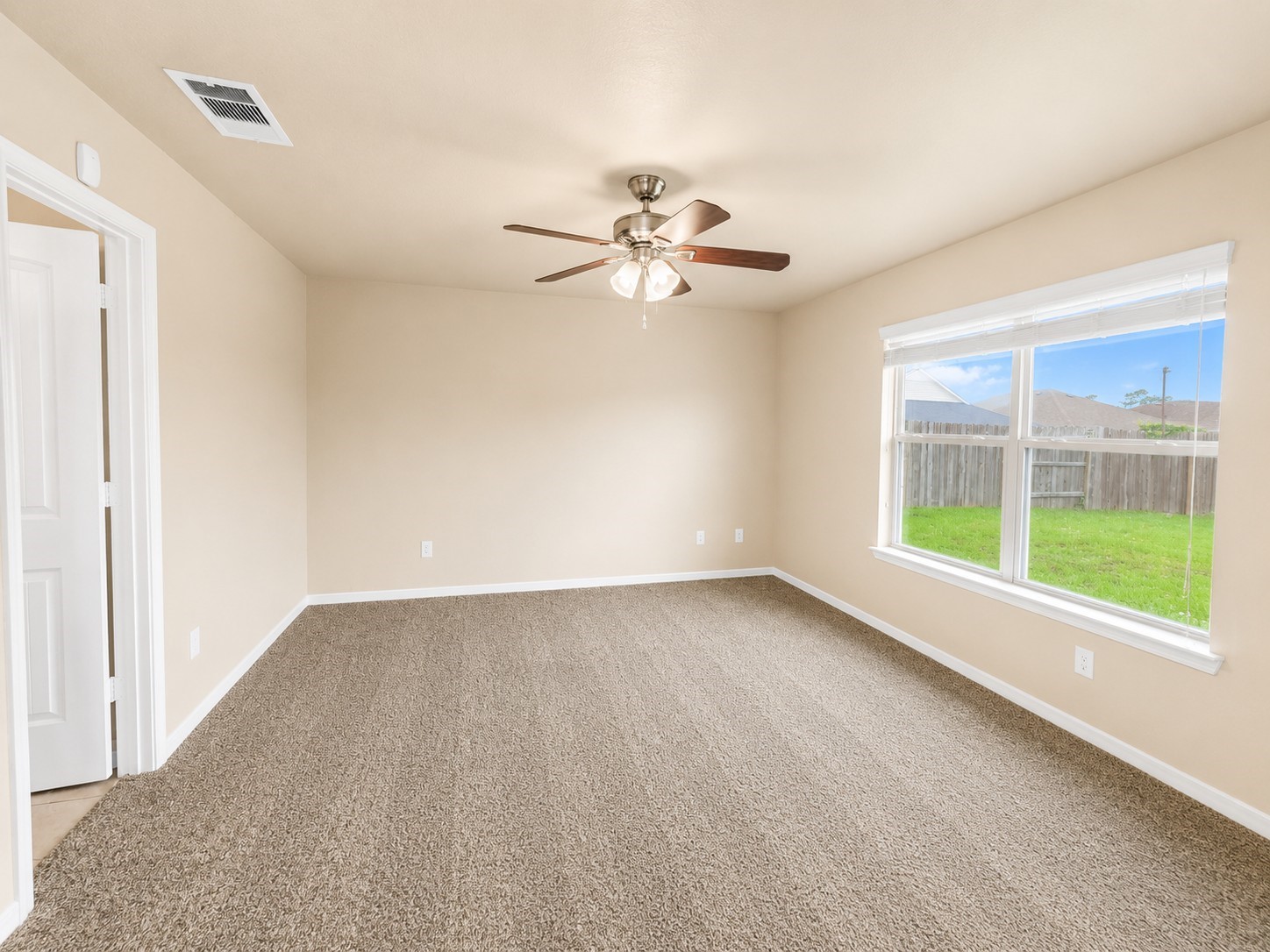 2911 Lincolns Meadow Drive Property Photo 19