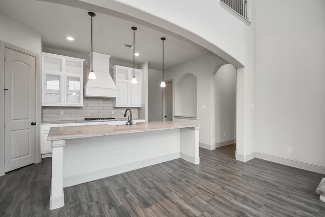 22368 Misty Woods Lane Property Photo 8