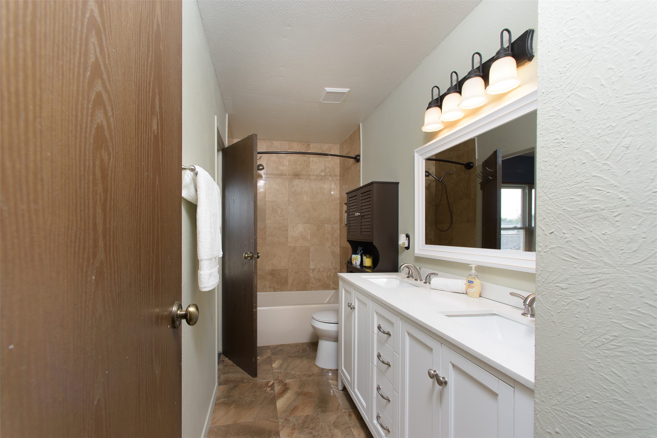 16514 Lonesome Quail Drive Property Photo 12