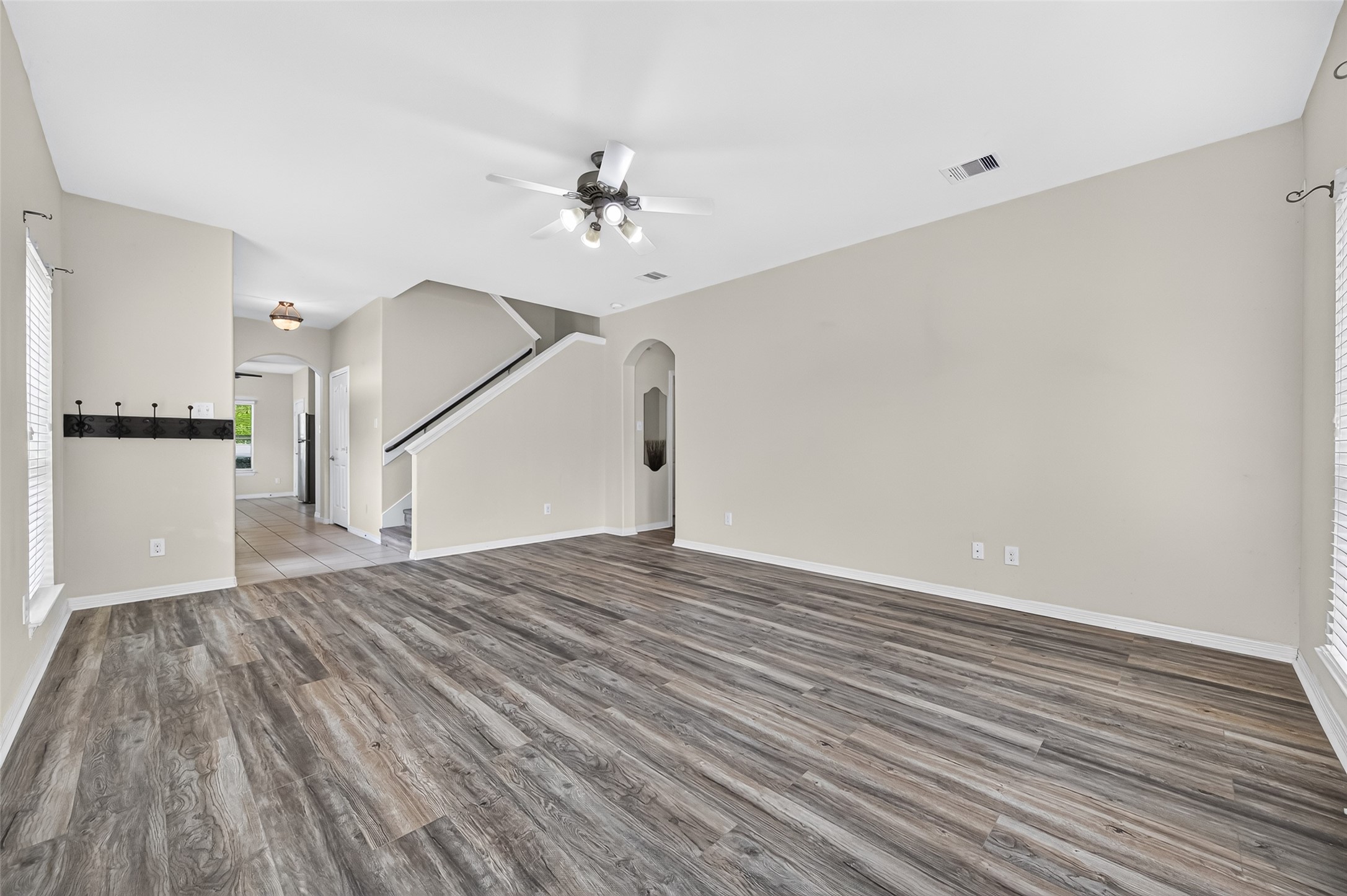 8907 Kleewood Drive Property Photo 13