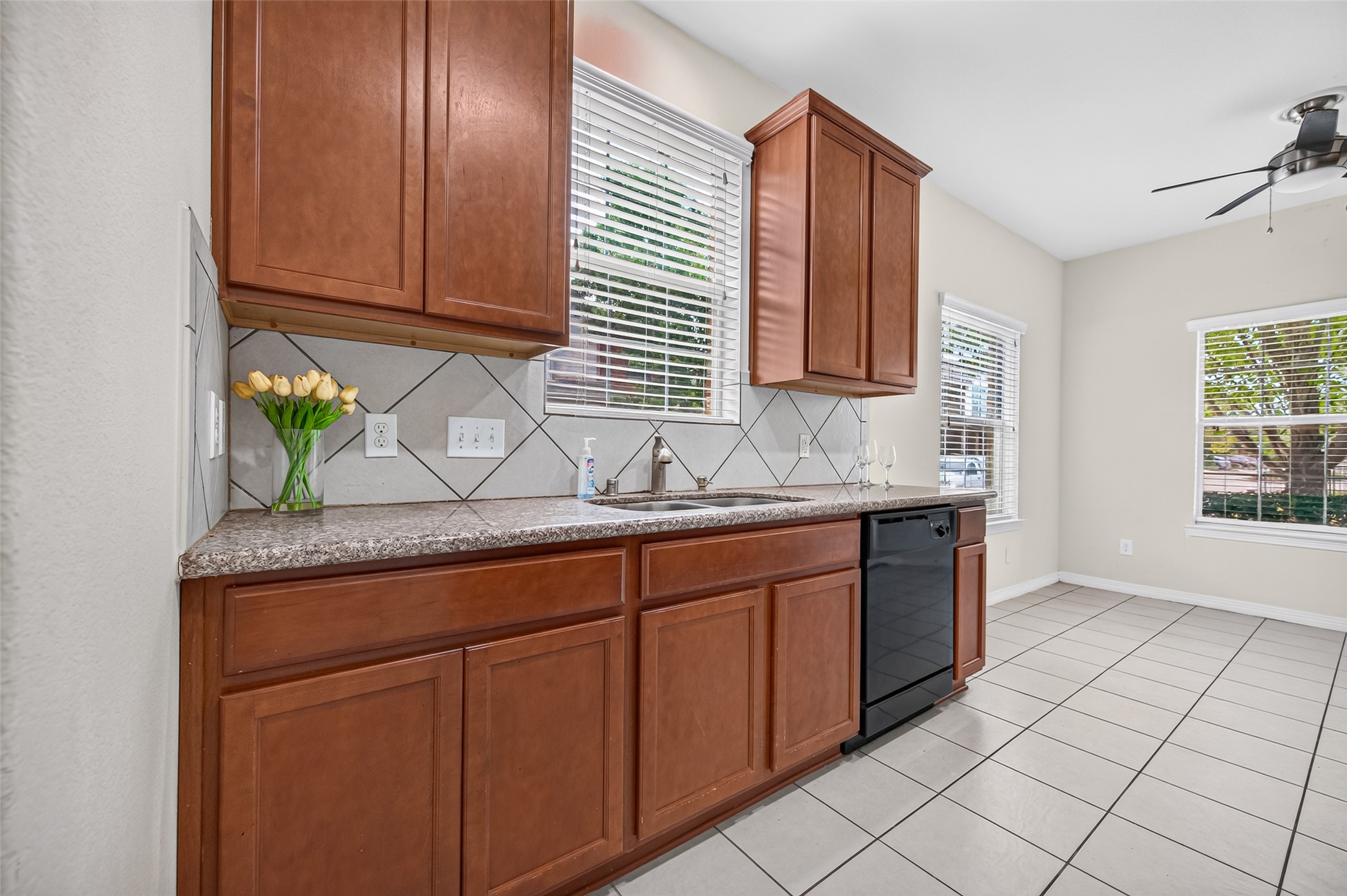 8907 Kleewood Drive Property Photo 15