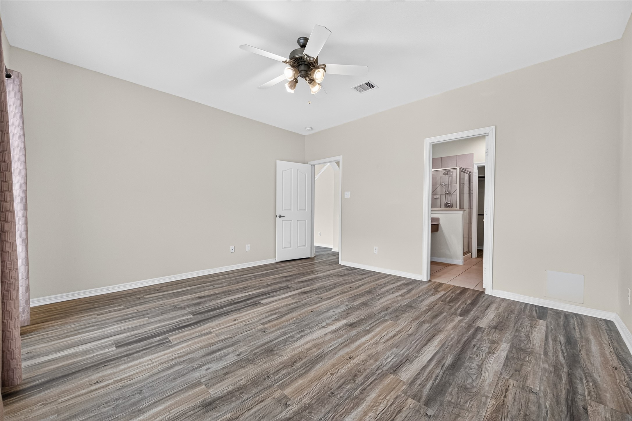 8907 Kleewood Drive Property Photo 25