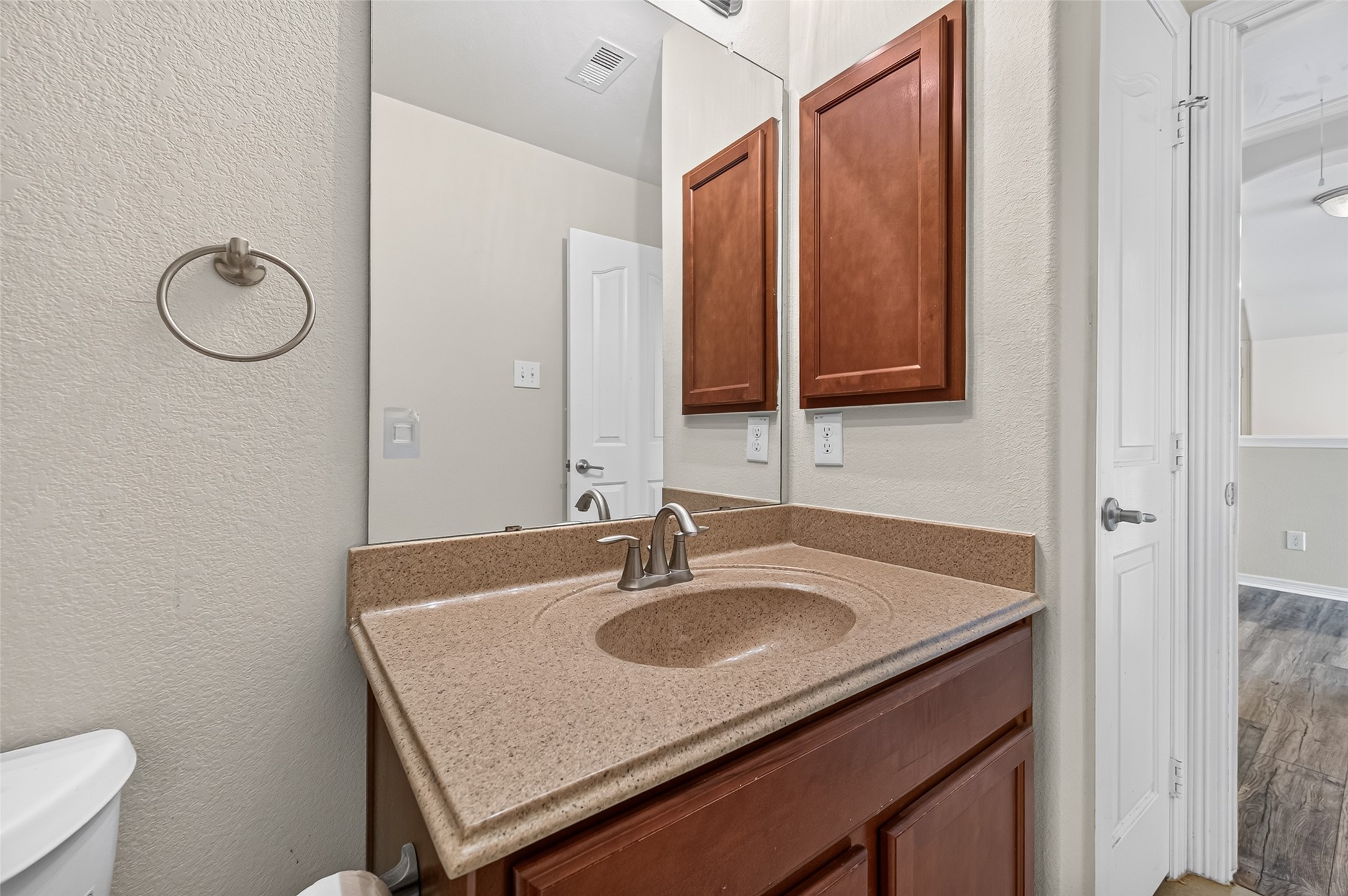 8907 Kleewood Drive Property Photo 42