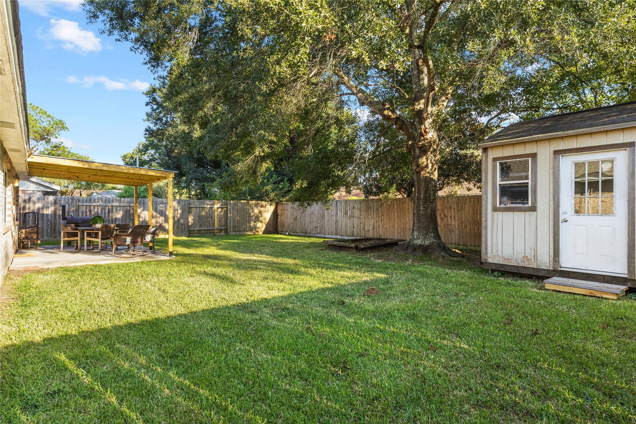 2303 Mimosa Court Property Photo 16
