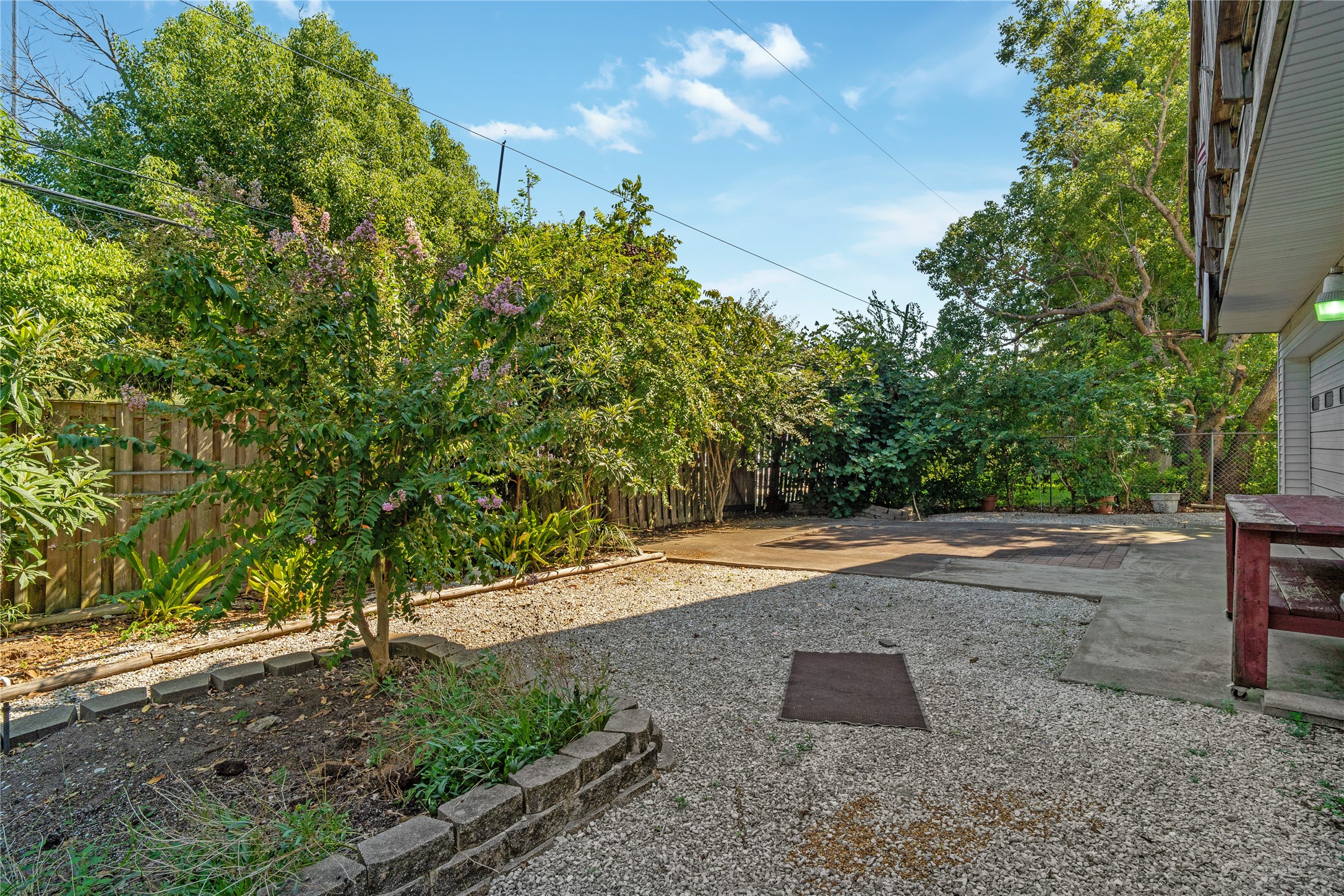 418 Bay Colony Drive Property Photo 43