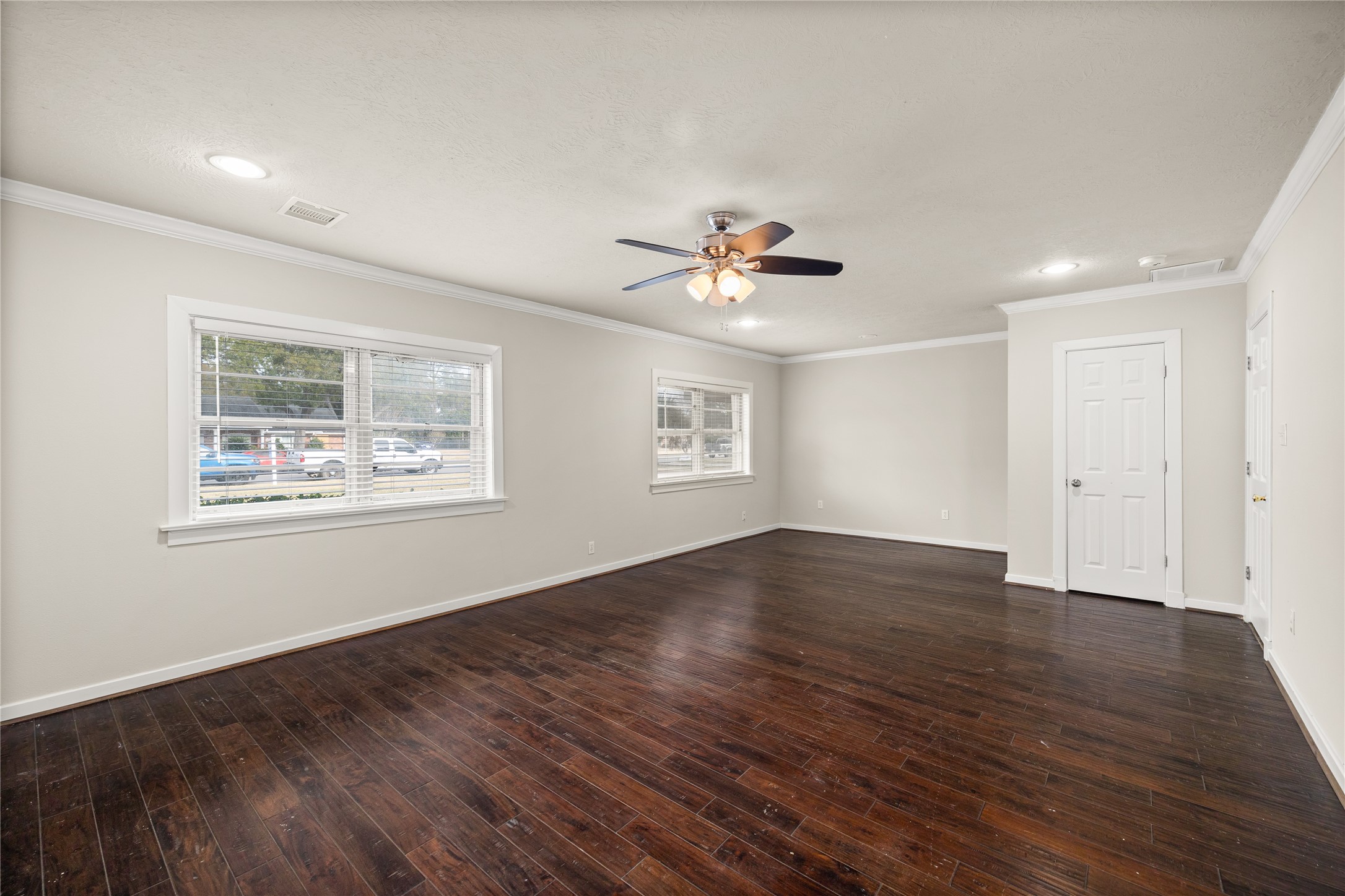 605 Foster Drive Property Photo 10