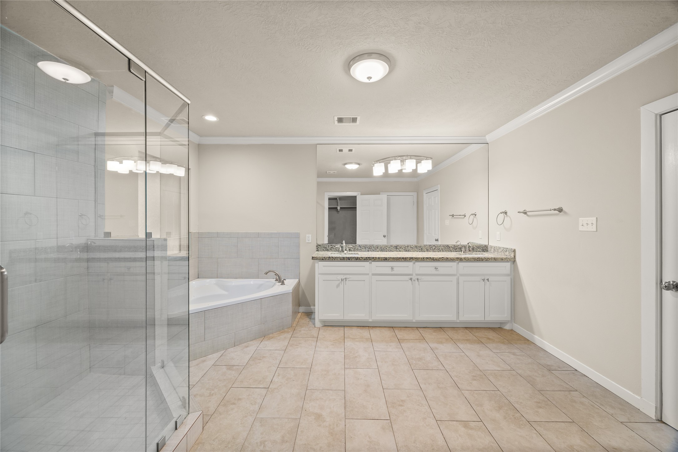 605 Foster Drive Property Photo 12