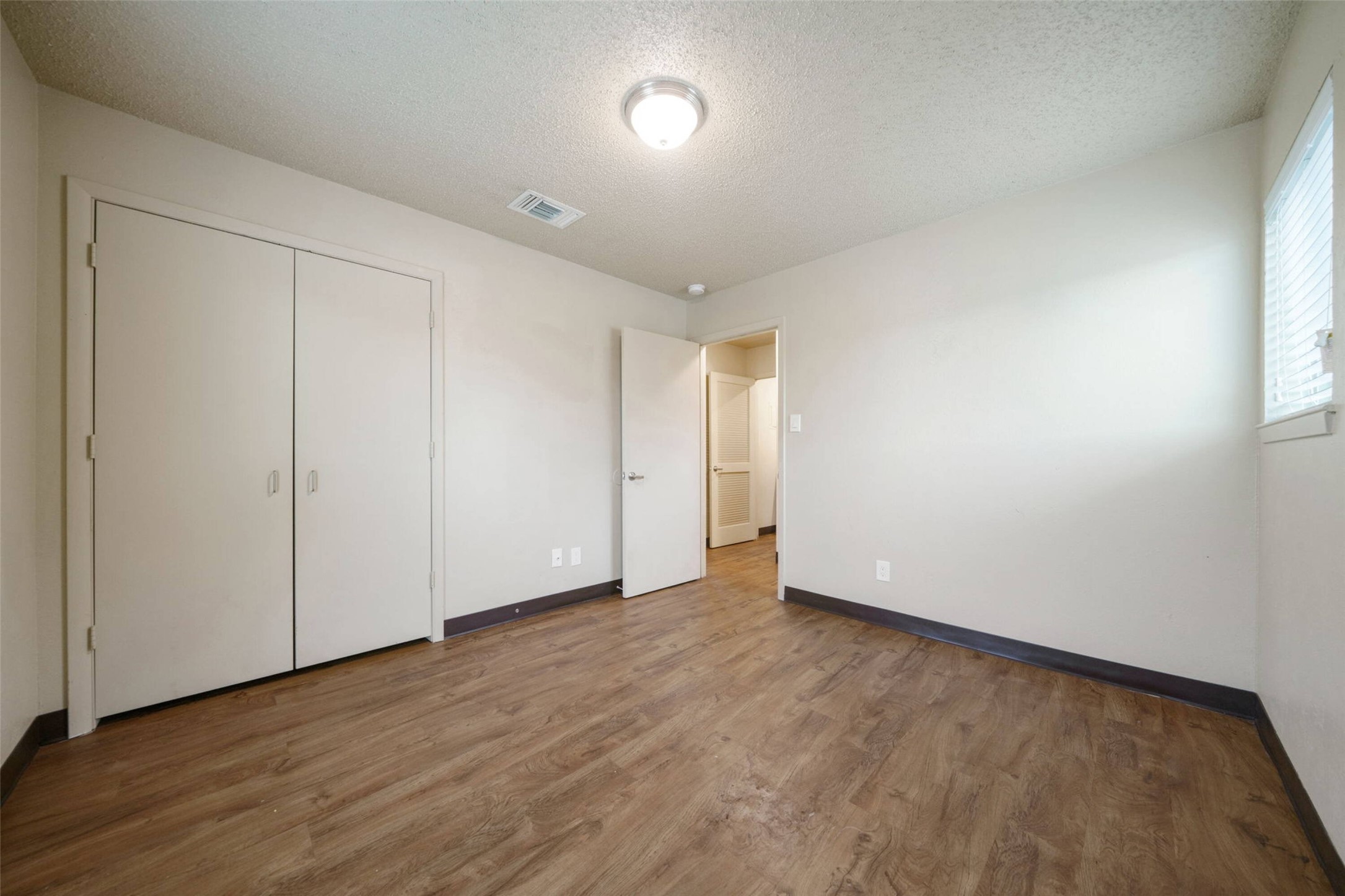 1002 Se Martin Luther King Drive Property Photo 9
