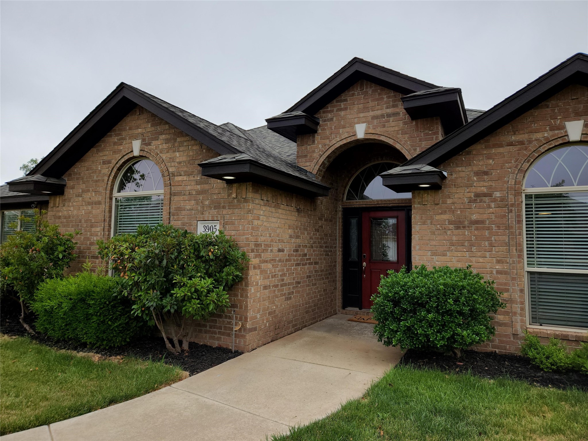 3905 Sierra Place Property Photo 1