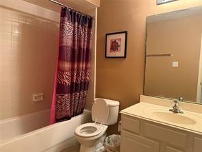 20022 Cypresswood Square Property Photo 16