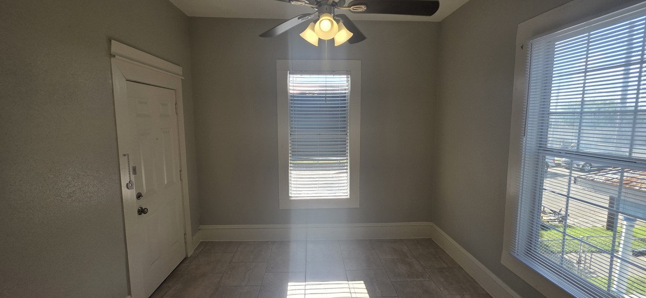 712 40th Street Property Photo 5