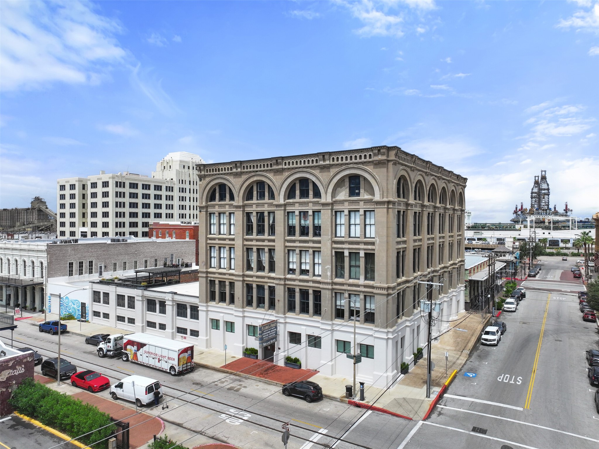 2400 Mechanic Street 502 Property Photo