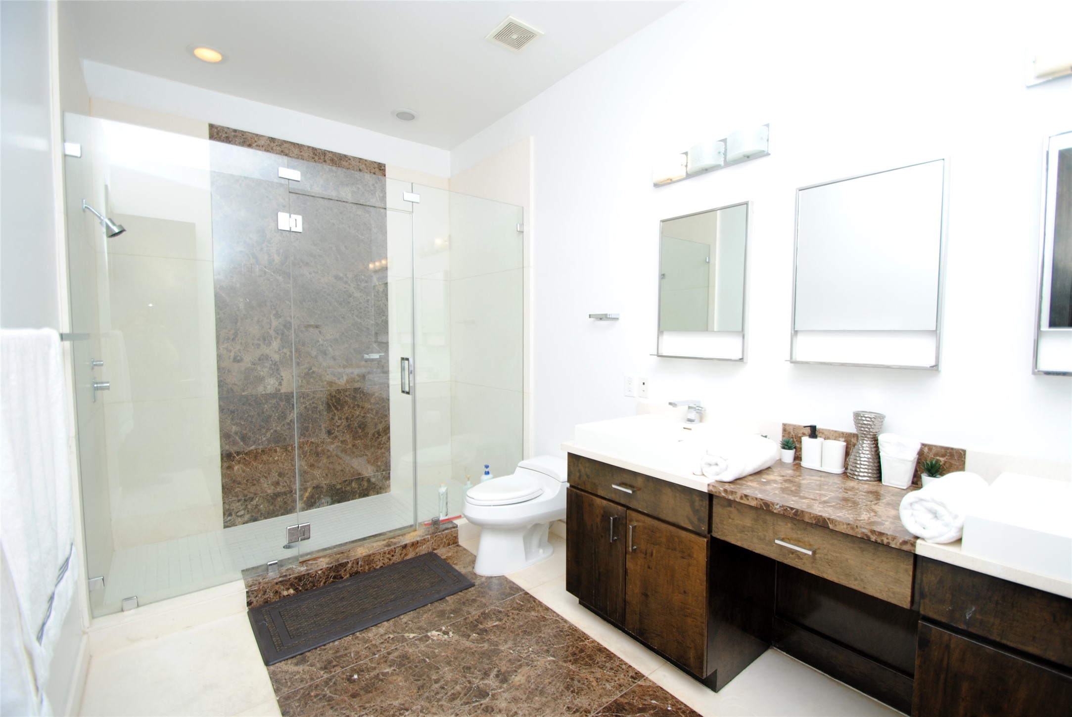 4118 Floyd Street A Property Photo 27