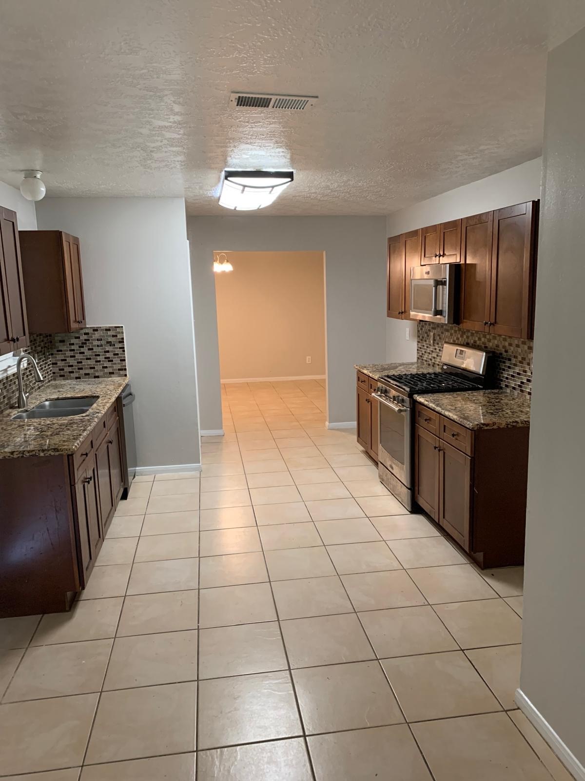 10502 Mist Lane Property Photo 19