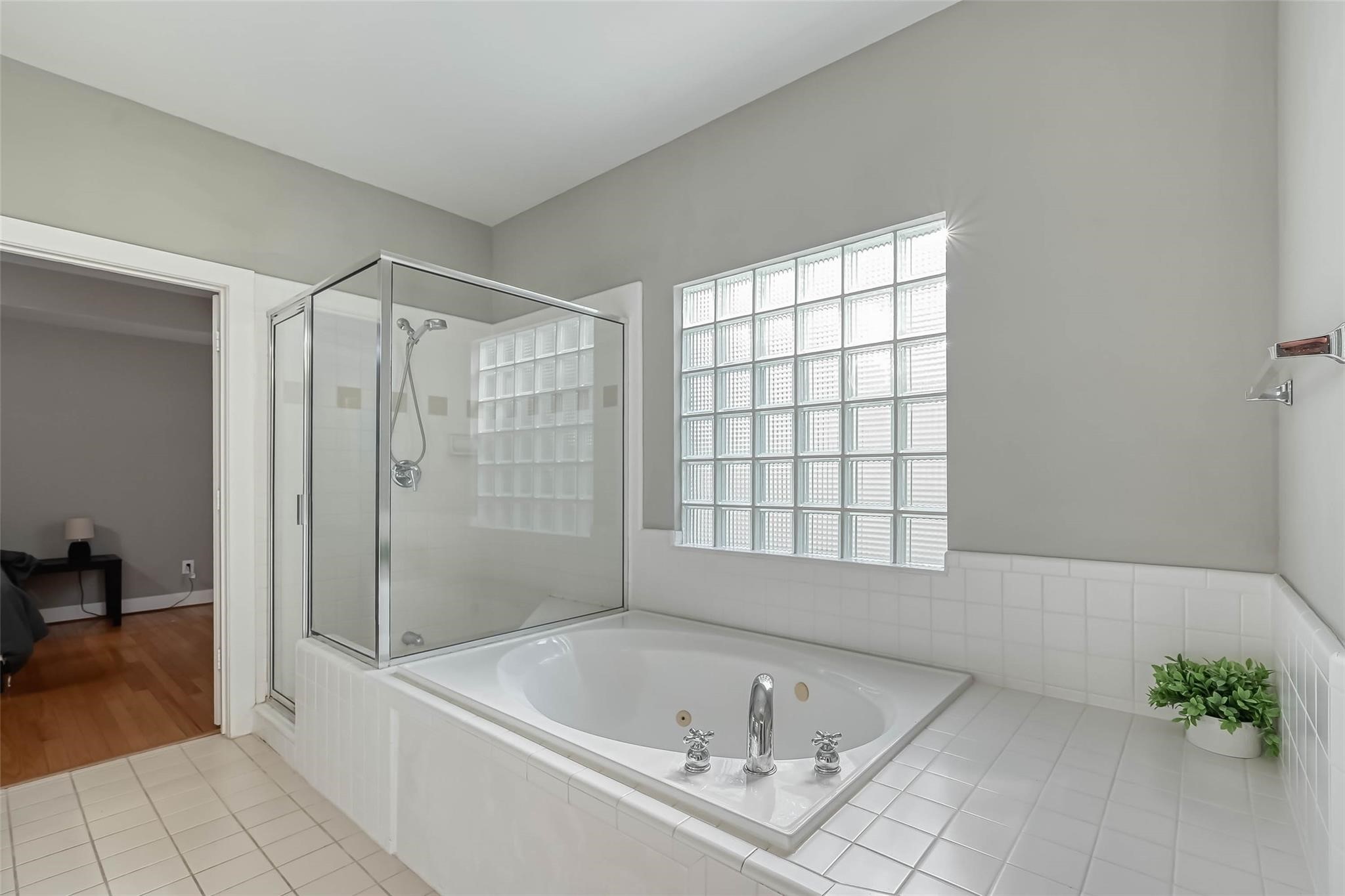 9701 Marlive Lane Property Photo 21