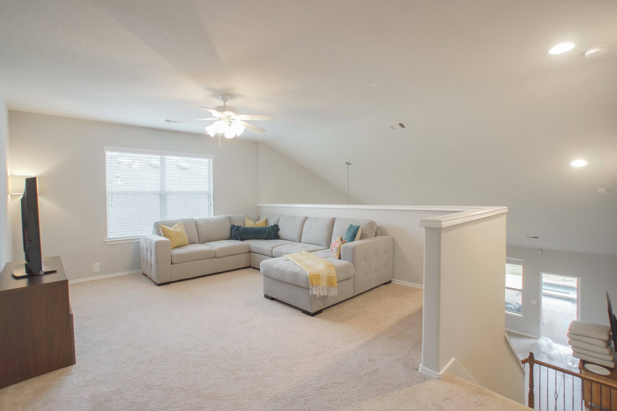 15 Tealight Place Property Photo 30