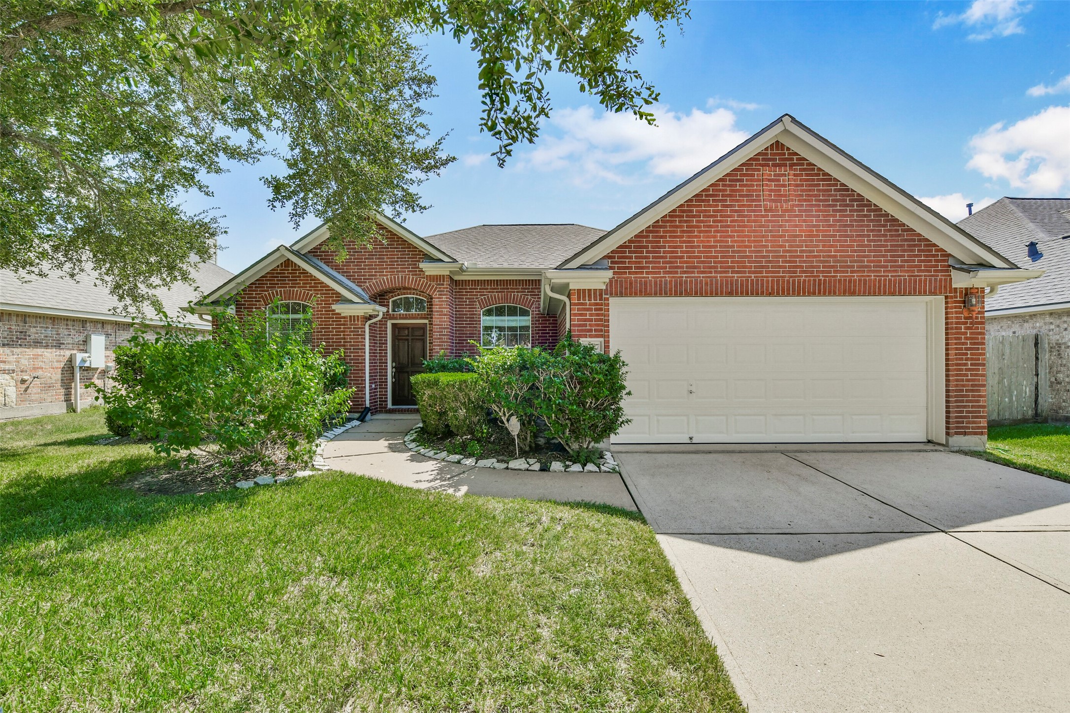 5707 Emerald Brook Lane Property Photo 1