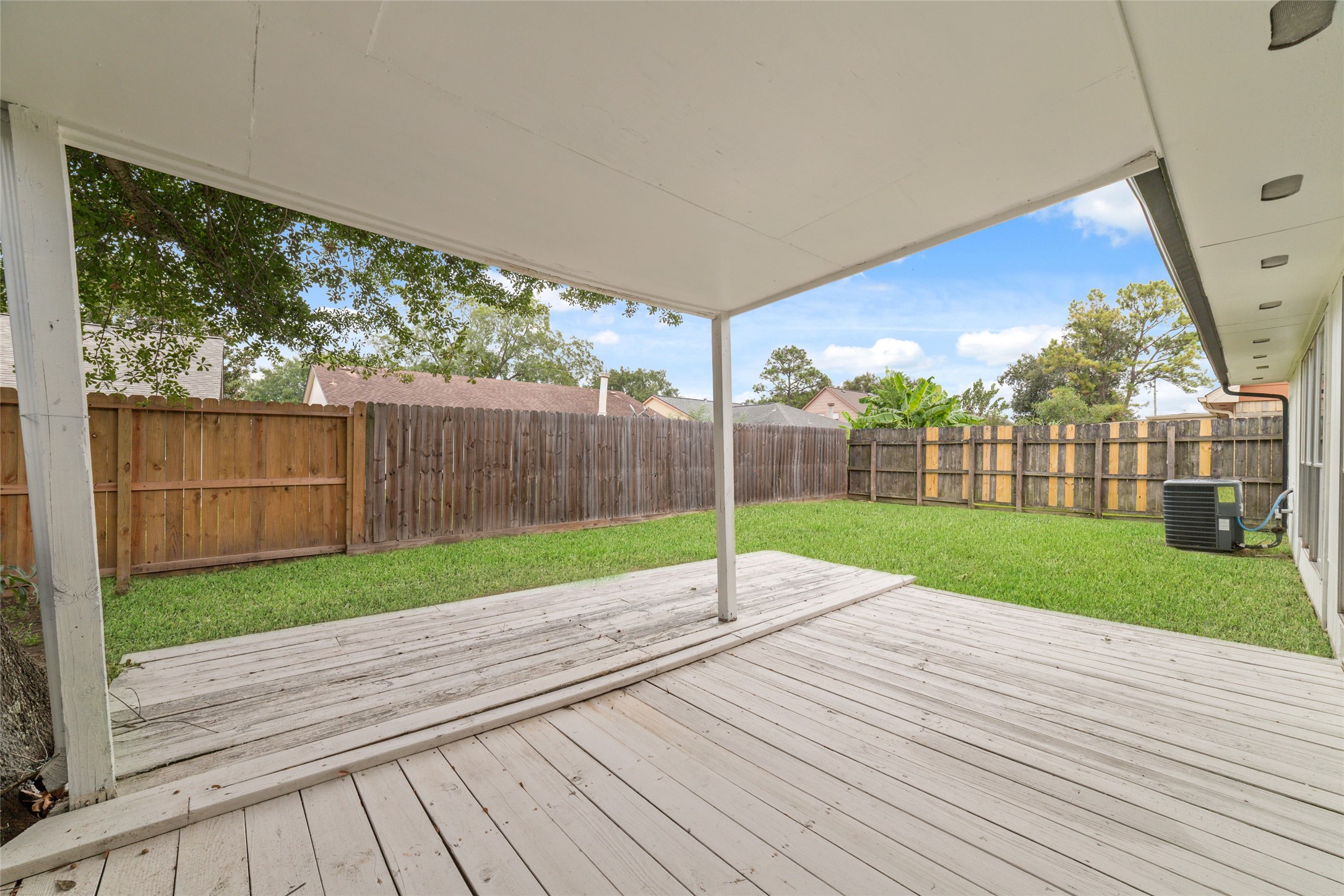 2106 Endicott Lane Property Photo 4