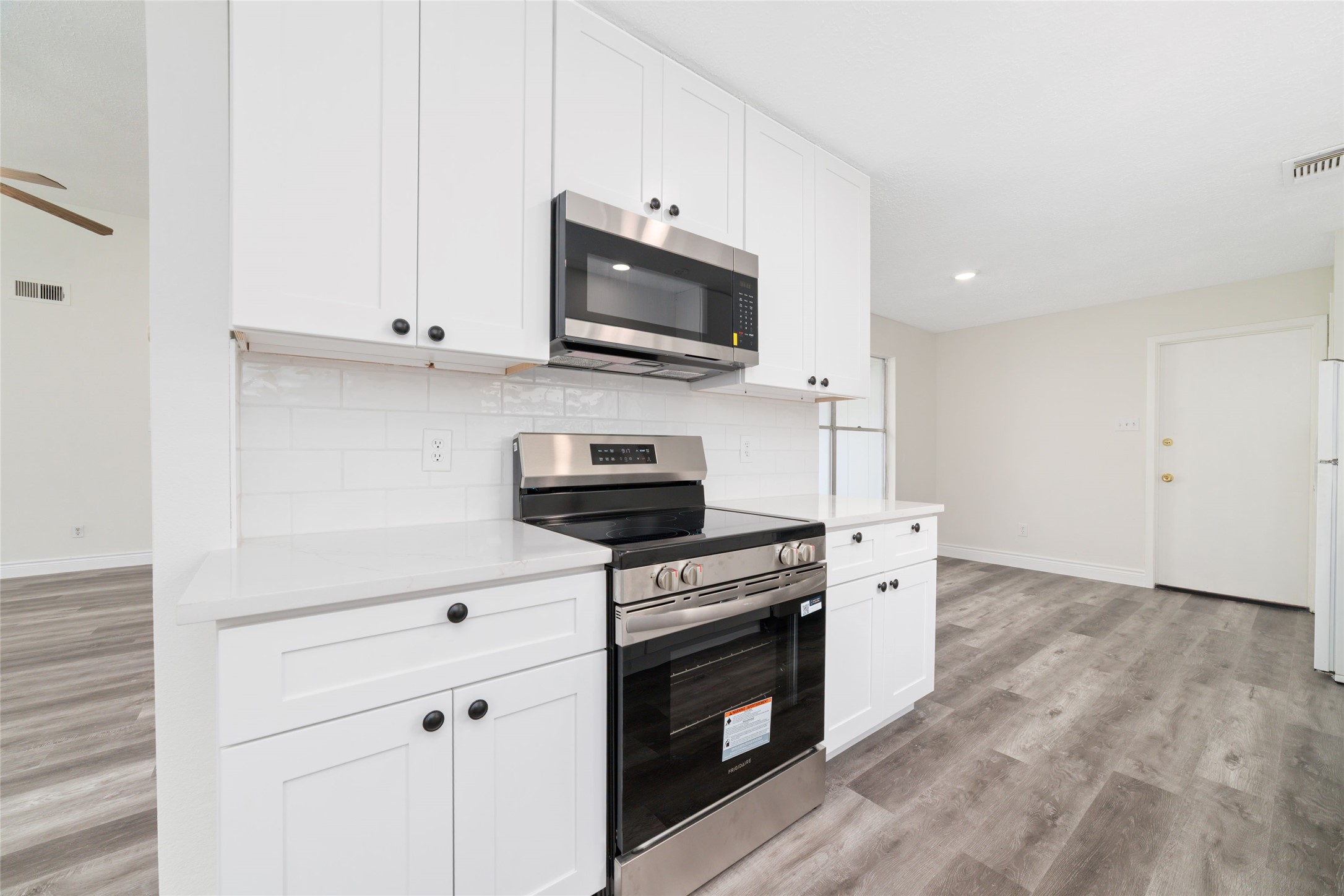 2106 Endicott Lane Property Photo 11